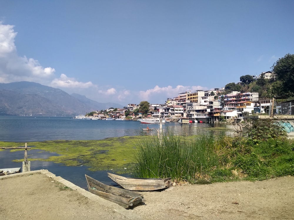 San Pedro La Laguna liegt am Atitlán See