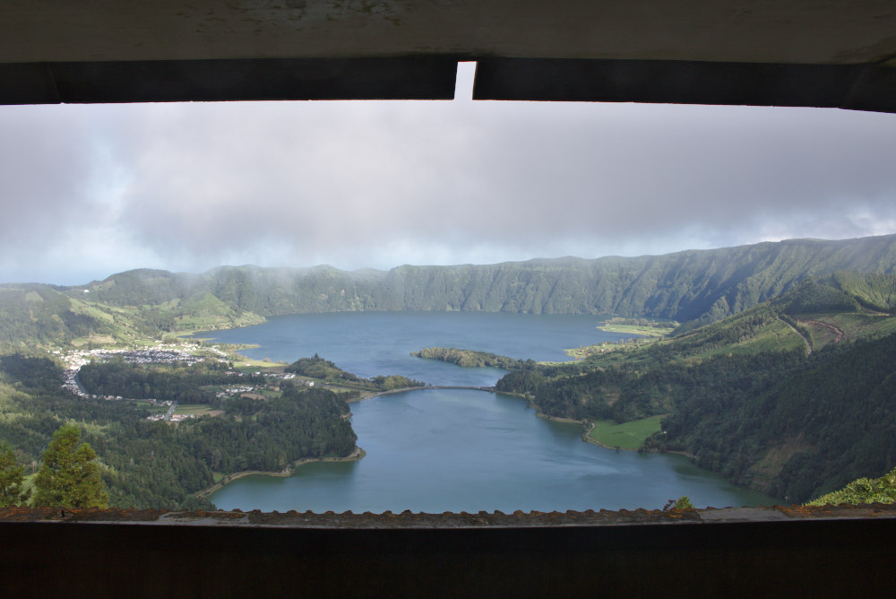 Aussicht von der Ruine des Hotel Monte Palace auf Sao Miguel