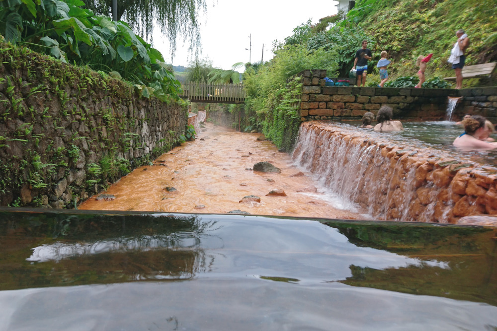 Thermalbad in Poça da Dona Beija auf Sao Miguel