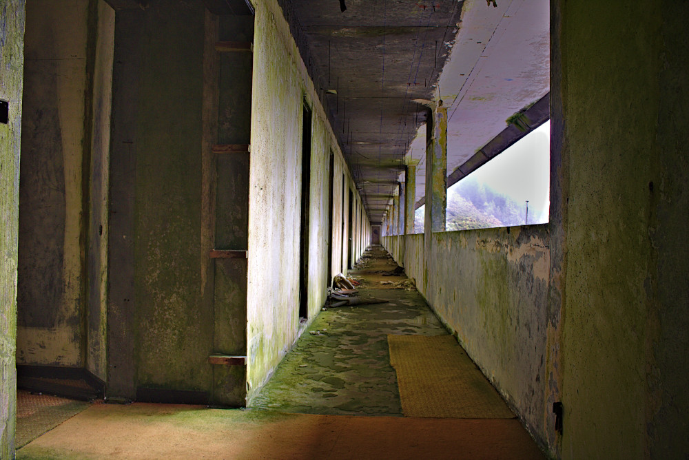 Ruine des Hotel Monte Palace auf Sao Miguel