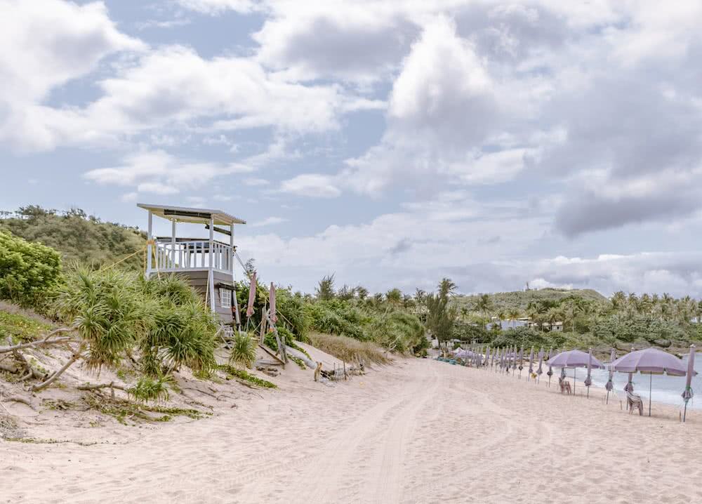 Weltreise: Der Kenting Nationalpark – Der südlichste Punkt Taiwans 5 Der Baisha Strand ist einer der beliebtesten Strände im Kenting Nationalpark.