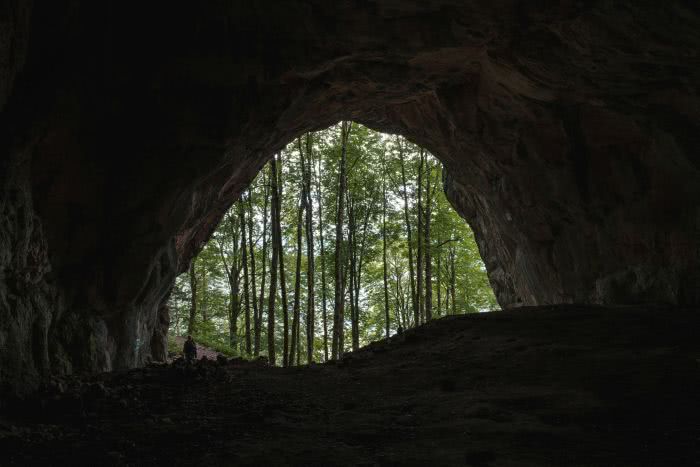 Die Drachenhöhle fotografiert vom Innenraum