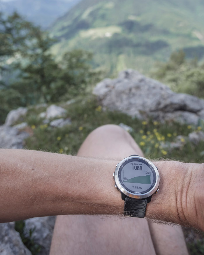 Mit der Laufuhr immer auf dem richtigen Wanderpfad bleiben