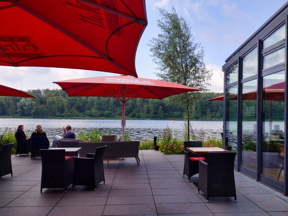 Die Panoramaterrasse am Baldeneysee (Café Extrablatt)