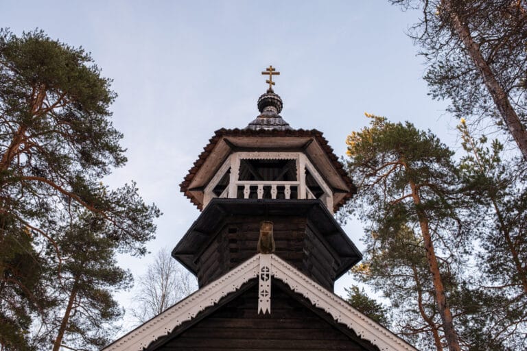 Ortodoxe Kirche in Bomba