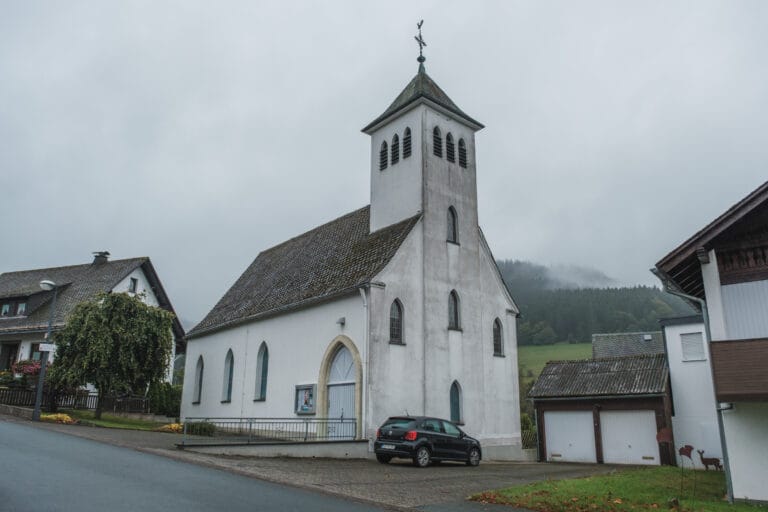 Kirche Maria Magdalena in Elkeringhausen