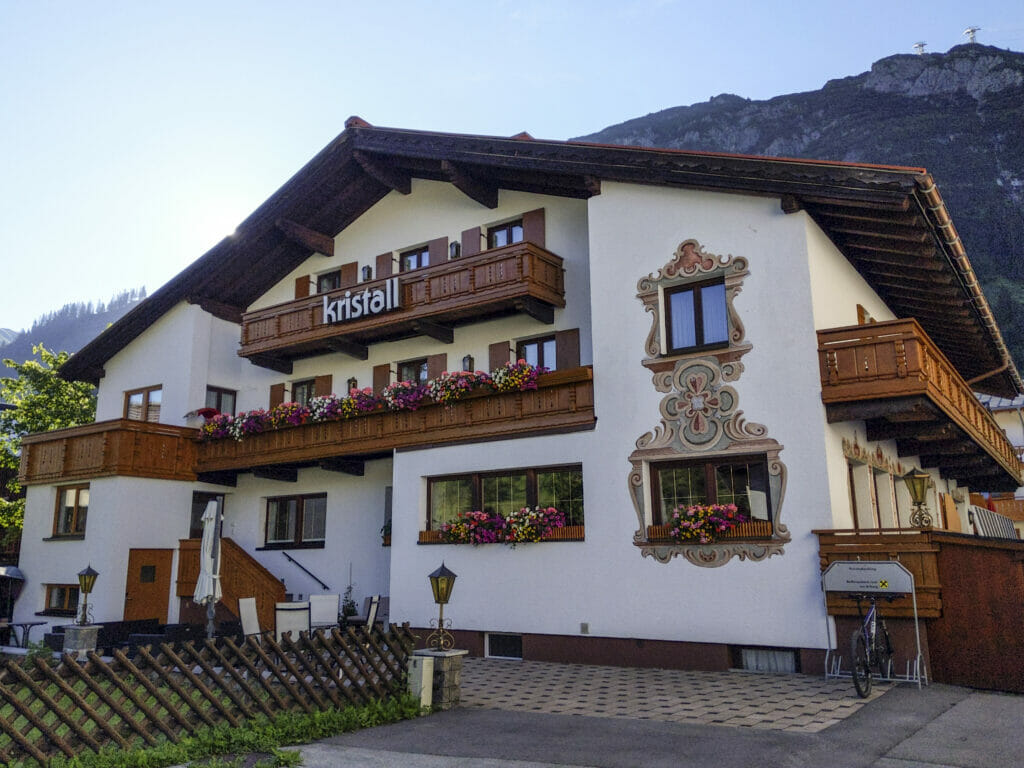 Meine erste Unterkunft: Das Hotel Kristall in Lech am Arlberg