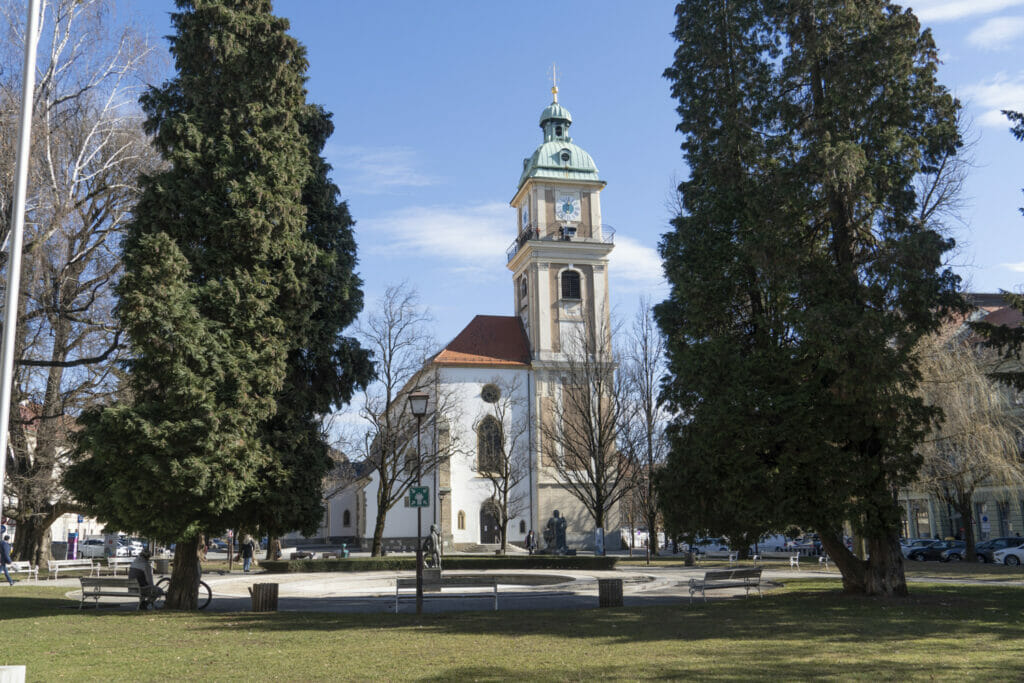 Der Dom mit Glockenturm