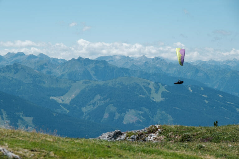 Paragliden und Tandemsprünge am Stoderzinken