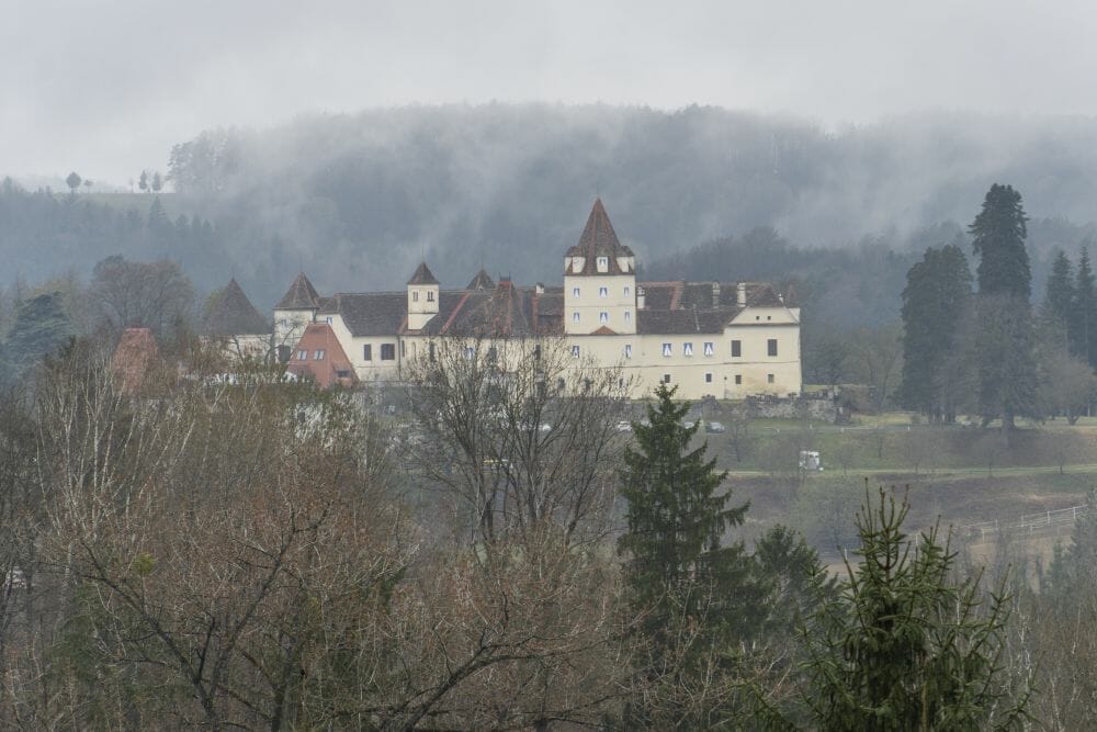 Schloss Kornberg aus der Ferne von der Route 66